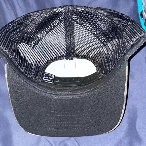 FOX HAT - Picture 2 of 2